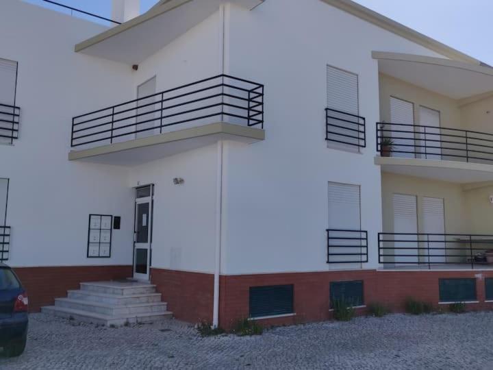 Apartament Guestready - Charming Accents Near The Beach Sesimbra Zewnętrze zdjęcie